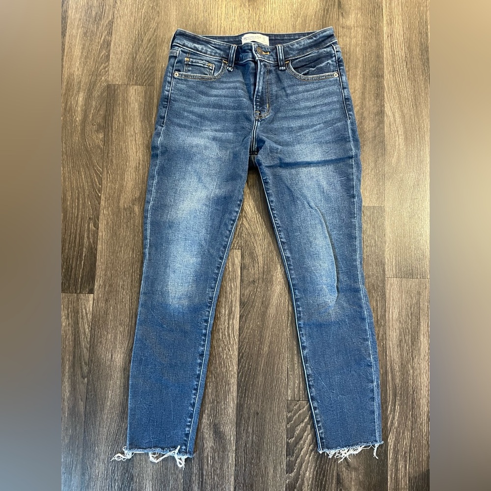 Abercrombie & Fitch - Super Skinny Ankle Mid Rise